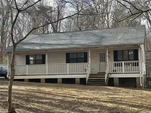 353 Short Union St, Eden, NC 27288