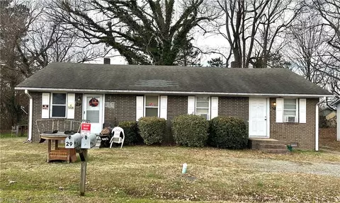 2931 Hunter St, Thomasville, NC 27360