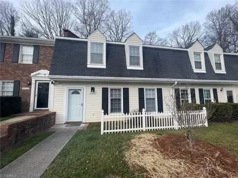 2628 Saint Johns Pl, Winston Salem, NC 27106