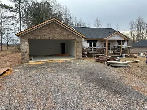 141 S Benson Ln, Mocksville, NC 27028