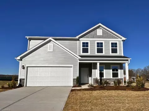 112 Palomino Dr, King, NC 27021