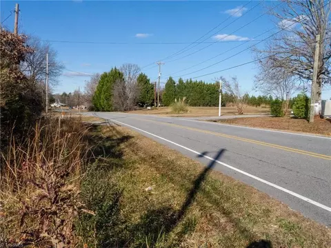 5036 Harvey Rd, Jamestown, NC 27282