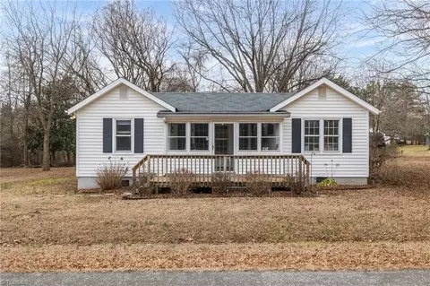 7131 Martin Lake Rd, Summerfield, NC 27358