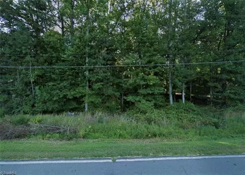 213 Grand Oaks Dr, Gibsonville, NC 27249