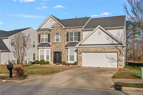 3695 Village Springs Dr, High Point, NC 27265