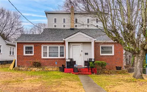 1037 Manly St, Winston Salem, NC 27105