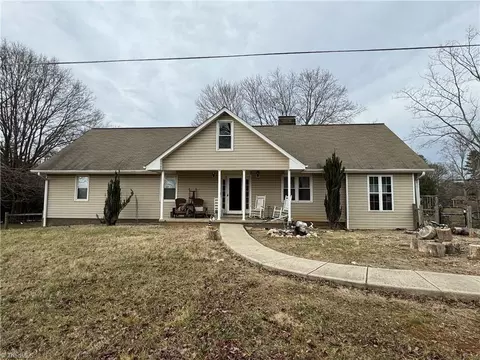1070 Baron Rd, King, NC 27021