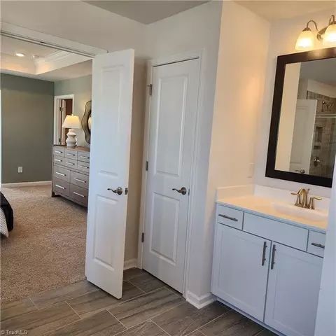 2408 Seagull Pt, High Point, NC 27265 photo 23