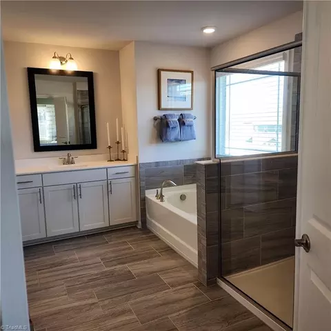 2408 Seagull Pt, High Point, NC 27265 photo 22