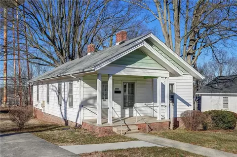 1507 Walnut St, Greensboro, NC 27405