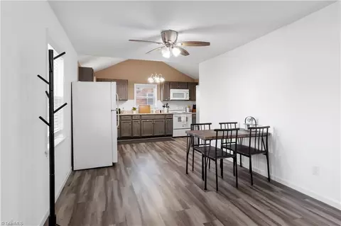 400 Oakview Rd, High Point, NC 27265 photo 7