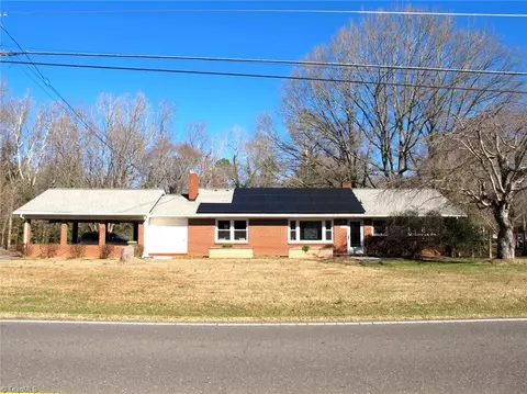 7001 Shallowford Rd, Lewisville, NC 27023