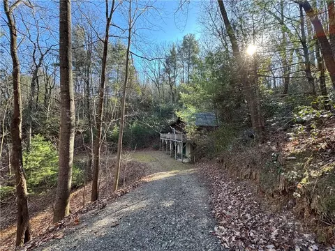 203 Eagle Nest Rd, Purlear, NC 28665 photo 26