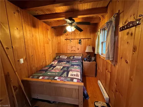 203 Eagle Nest Rd, Purlear, NC 28665 photo 9
