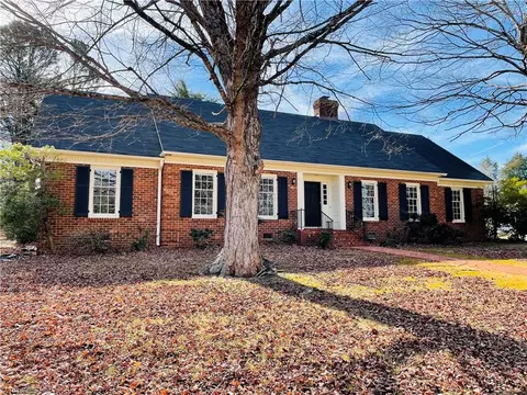 502 Bellwood St, Lexington, NC 27292
