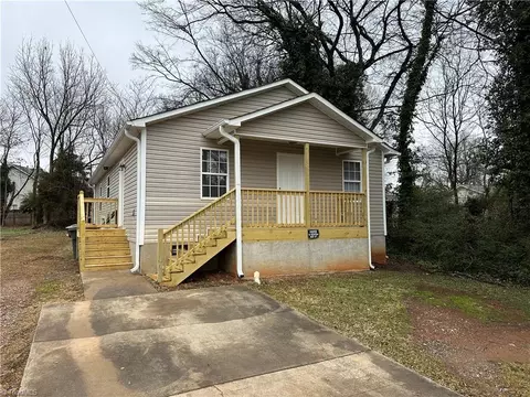 606 Garrett St, Greensboro, NC 27406