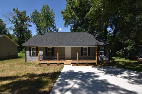 296 Springs Grove Ln, Thomasville, NC 27360