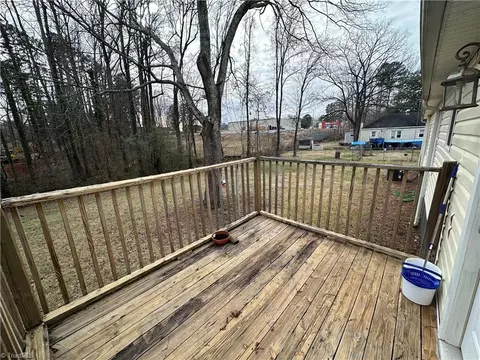 368 Salisbury St E, Denton, NC 27239 photo 6