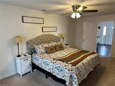 368 Salisbury St E, Denton, NC 27239 photo 15
