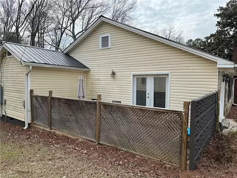 368 Salisbury St E, Denton, NC 27239 photo 5