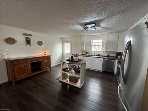 368 Salisbury St E, Denton, NC 27239 photo 12