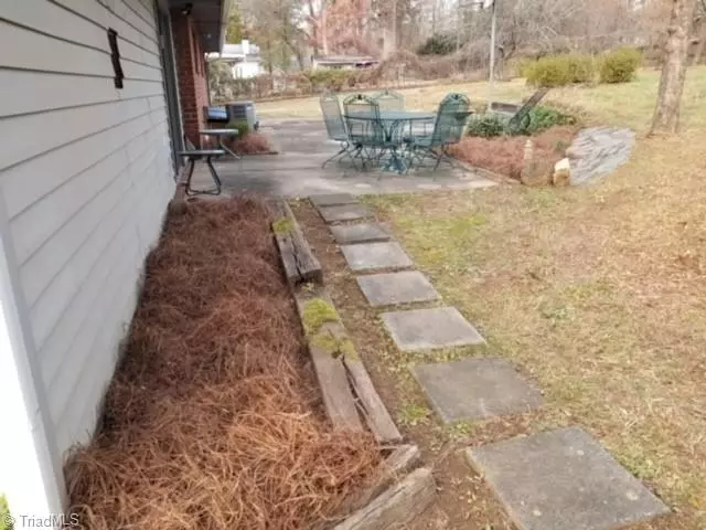  4339 Old Town Dr, Winston Salem, NC 27106 photo 26