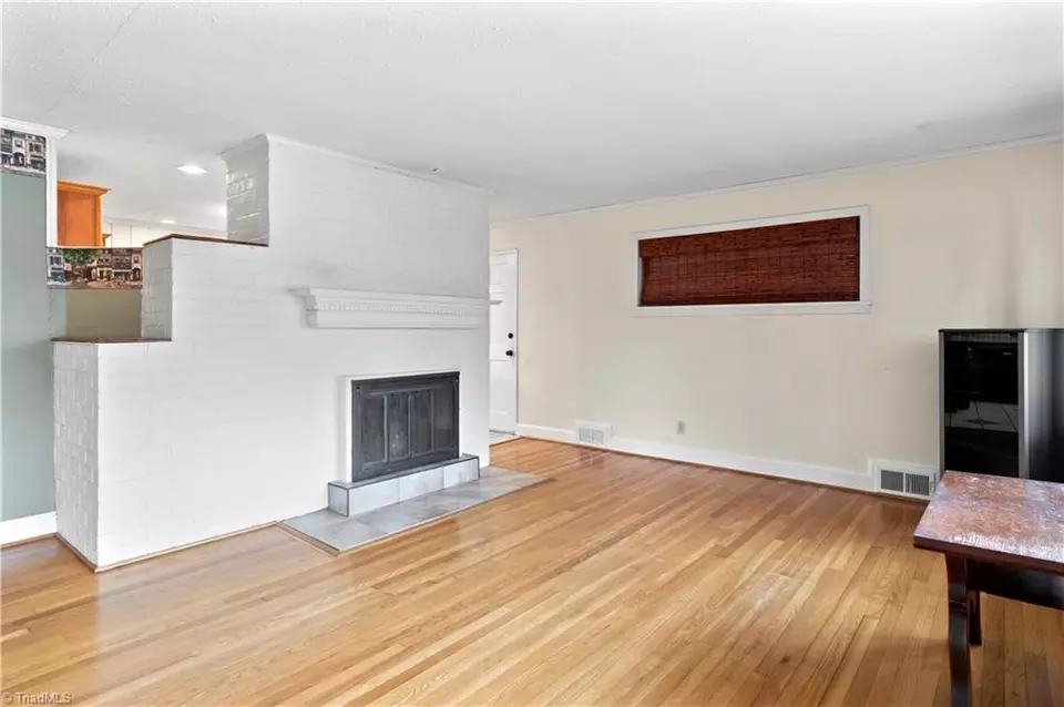  4339 Old Town Dr, Winston Salem, NC 27106 photo 5