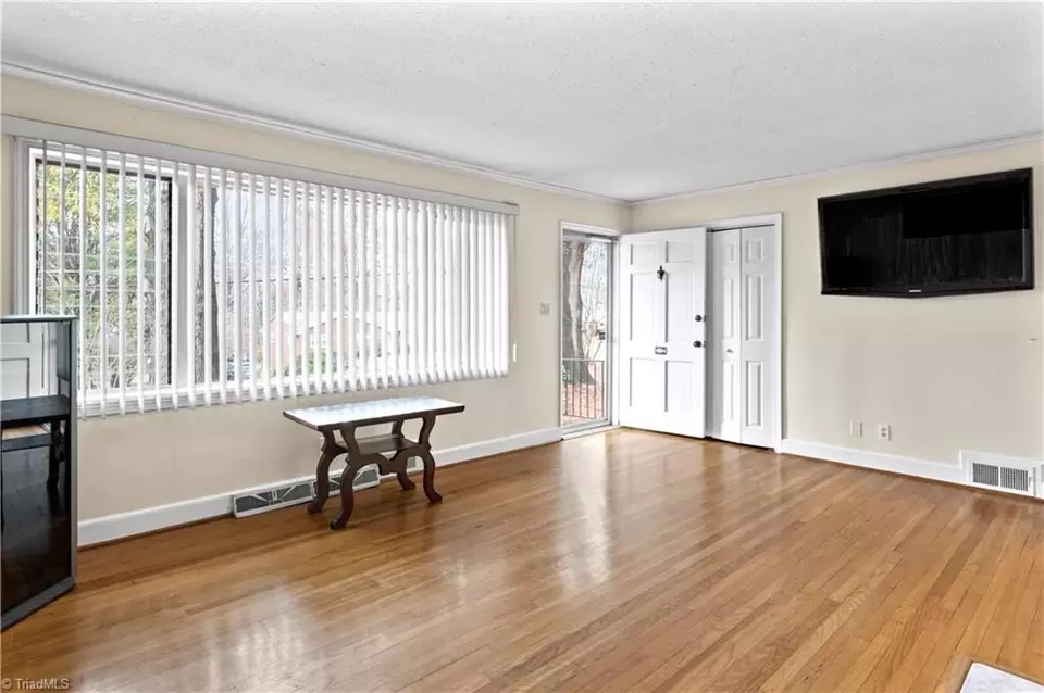  4339 Old Town Dr, Winston Salem, NC 27106 photo 6