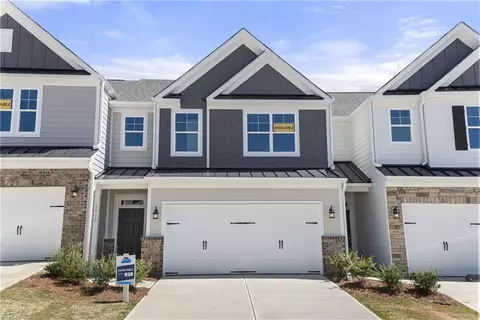 5012 Moonlight Ridge Dr, Greensboro, NC 27455