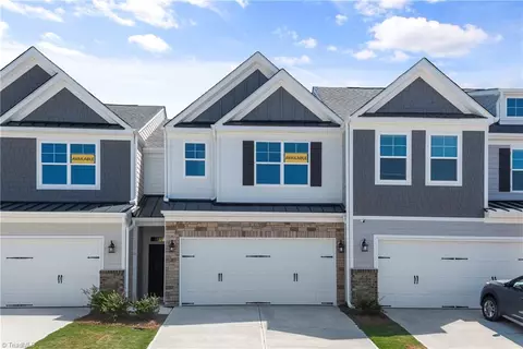 5010 Moonlight Ridge Dr, Greensboro, NC 27455