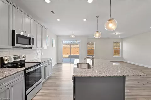 5656 Siler St, Trinity, NC 27370 photo 2