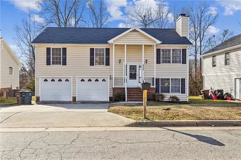 402 Mary E Black Dr, Greensboro, NC 27406