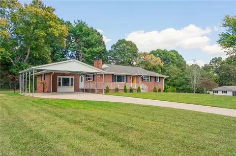 147 Angel Dr, Winston Salem, NC 27101