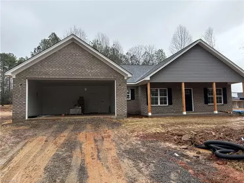 157 S Benson Ln, Mocksville, NC 27028