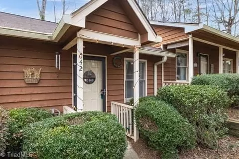 642 Rock Garden Cir, Winston Salem, NC 27104