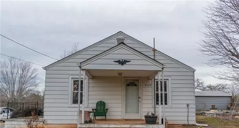 9529 Nc Highway 67, East Bend, NC 27018