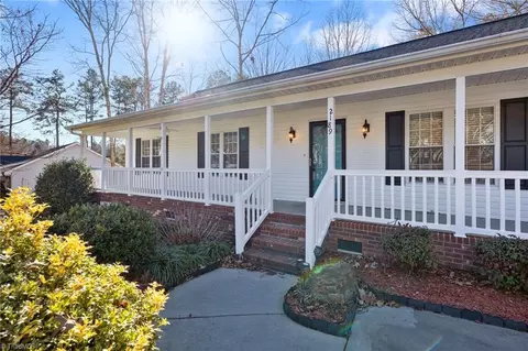 2189 Regency Dr, Randleman, NC 27317 photo 4