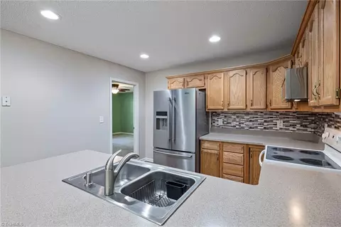 2189 Regency Dr, Randleman, NC 27317 photo 18