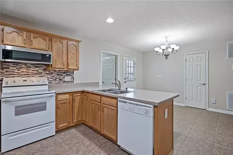 2189 Regency Dr, Randleman, NC 27317 photo 16