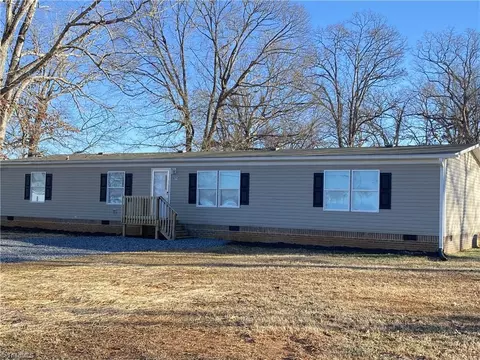 9710 Us Highway 158, Reidsville, NC 27320