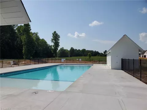 2012 Bob Jessup Dr, Greensboro, NC 27455 photo 3