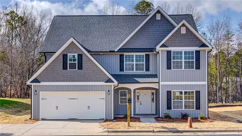 4719 Ridgefall Rd, Greensboro, NC 27410