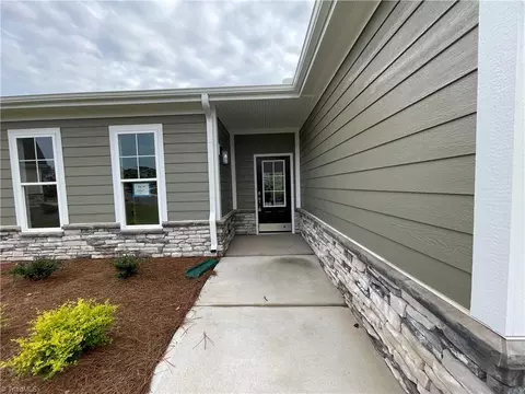 131 Mountain Maple Dr, King, NC 27021 photo 4