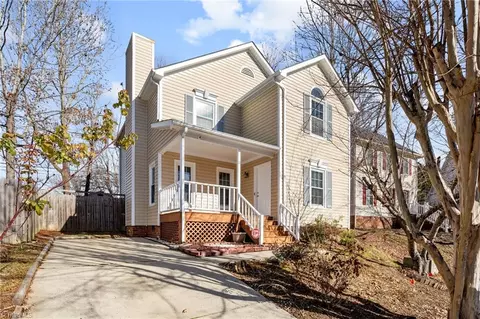 11 Planters Wood Trl, Greensboro, NC 27407