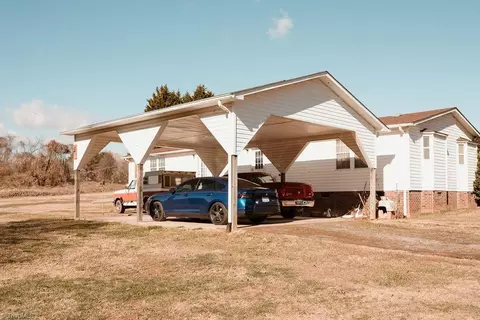 1055 Hamlin Ford Rd, Dobson, NC 27017 photo 27