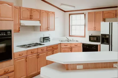 1055 Hamlin Ford Rd, Dobson, NC 27017 photo 7