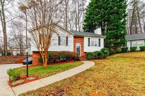 4001 Grind Stone Ct, High Point, NC 27265