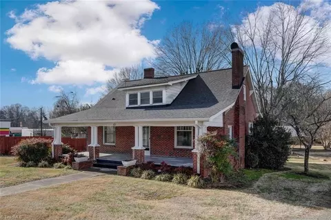 127 Oakland Ave S, Eden, NC 27288
