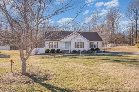 3871 Vance Street Ext, Reidsville, NC 27320