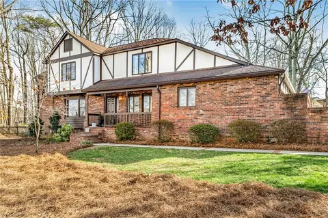 1024 Branchwood Dr, Kernersville, NC 27284